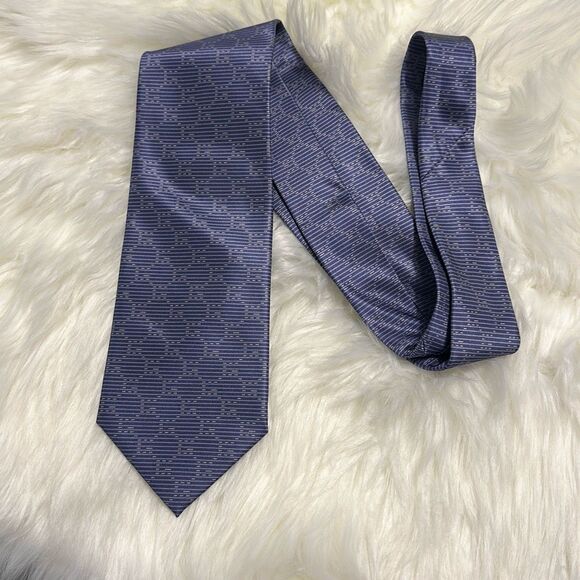 Gucci Tie Blue 100% Silk Made in Italy - Picture 1 of 7